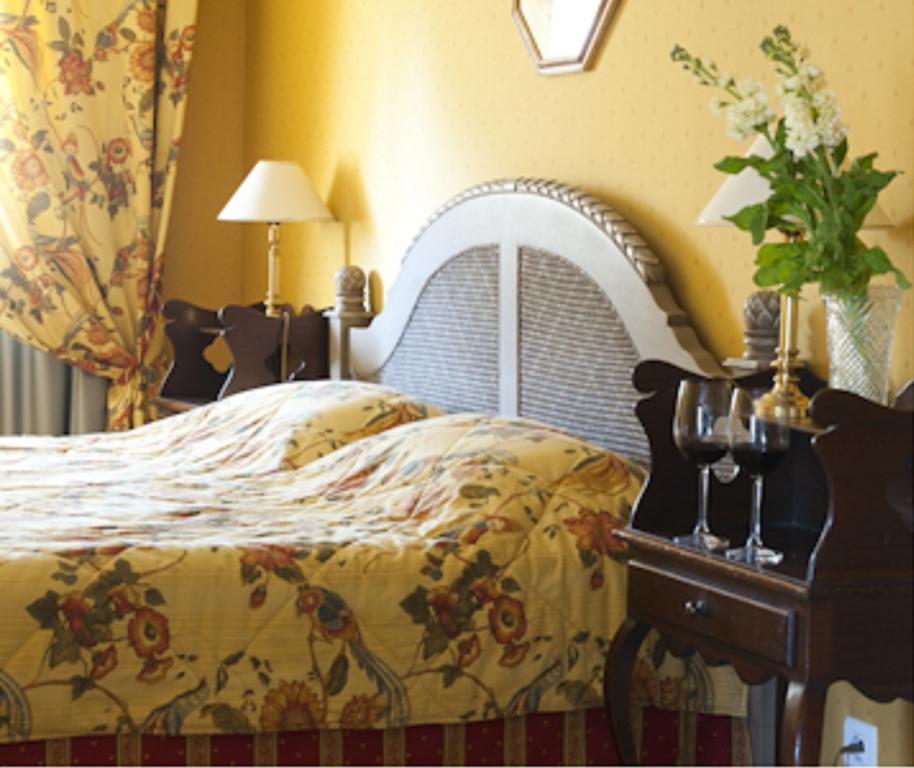 Hotel Restaurant Palais Cardinal Saint-Emilion Phòng bức ảnh